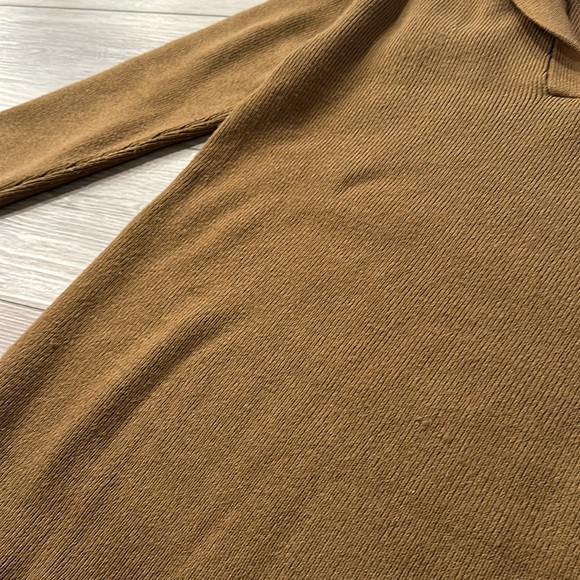 Zara Sweater - Picture 6 of 6